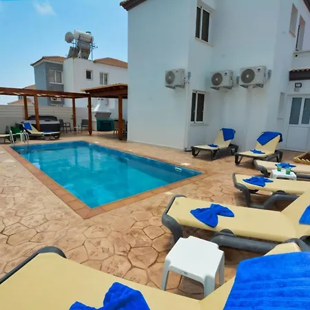Nissi Sotia * Ayia Napa